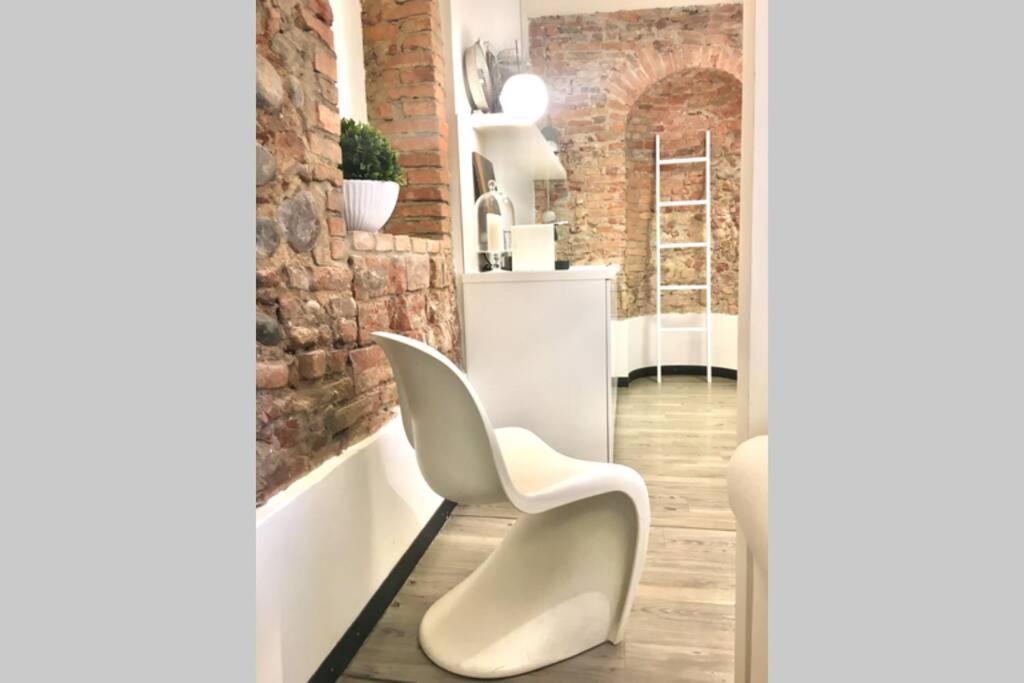 Punto Luce Home In Center Of Verona Ngoại thất bức ảnh